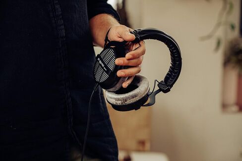 beyerdynamic DT 990 PRO Over-Ear Studio Monitor Headphones - Open-Back Stereo Construction, Wired (80 Ohm, Black (Limited Edition)) (Renewed) in Saudi Arabia