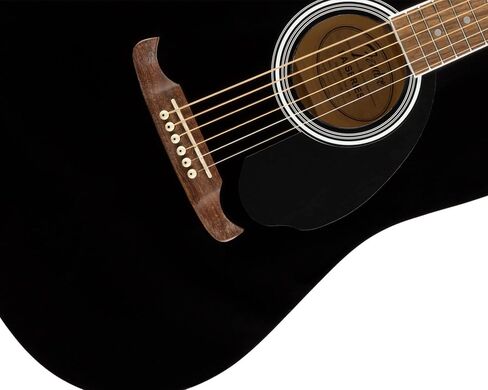 غيتار Fender FA-125 Dreadnought - حزمة سوداء مع حقيبة الحفلة، والموالف، والحزام، والأوتار، ولفاف السلسلة، واللقطات، وأقراص DVD التعليمية لأوستن بازار in Saudi Arabia