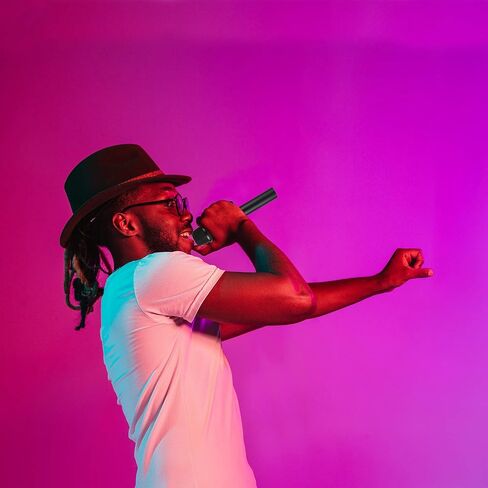 ميكروفون كاريوكي لاسلكي بتقنية البلوتوث من Core Innovations مع مكبرات صوت مدمجة + تسجيل عالي الدقة، ميكروفون محمول باليد | أرجواني in Kuwait