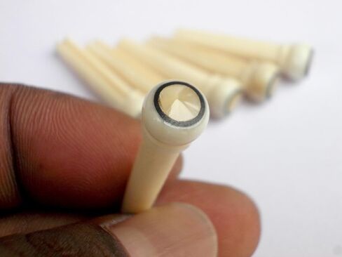MUSICAL STRING 6 pcs (1 set) Real Bone Acoustic Guitar Bridge Pins High Quality in Saudi Arabia