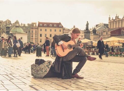 ايفرجويز مجموعة جيتار سوبرانو للمبتدئين - 21 انش مع حقيبة مجانية للدرس عبر الانترنت للتعلم السريع وكتاب الاغاني وموالف رقمي وقطعة قماش تلميع الكل في واحد in Kuwait