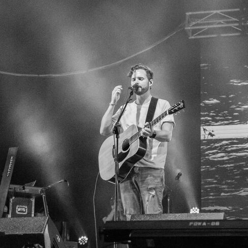 جيتار صوتي مدرع من Fender FA-125CE، مع ضمان لمدة عامين، طبيعي in Kuwait