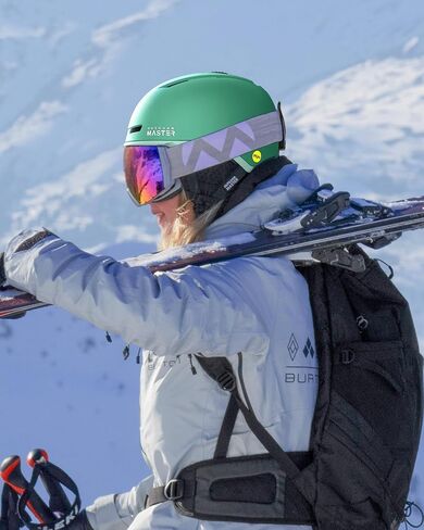 خوذة التزلج OutdoorMaster MIPS، خوذة التزلج على الجليد للرجال والنساء والشباب، خوذة الثلج مع 8 فتحات قابلة للتعديل، هيكل الكمبيوتر وخوذة التزلج على الجليد من رغوة EPS خوذة رياضية للثلج، خوذة تزلج معتمدة in Kuwait