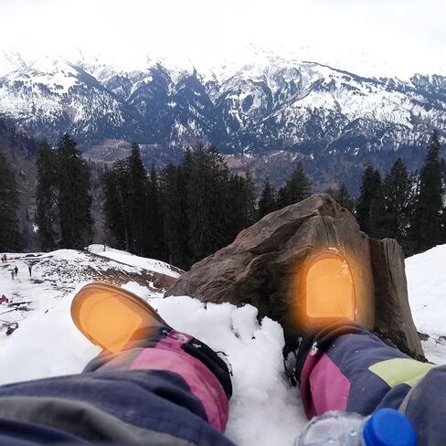 World-BIO Toe Warmers Adhesive 10/20/30/40 Pairs - Long Lasting Safe Natural Odorless Air Activated Warmers Up to 8 Hours of Heat - Heated Insoles Toe Foot Warmers Keep Foot Warm in Chill Winter in Kuwait