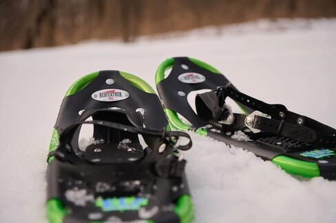 حذاء الثلوج Redfeather مقاس 17 بوصة ELF للأطفال بإطار من الألومنيوم المطلي بالمسحوق وسطح مانع للتمزق من الفينيل - صُنع في الولايات المتحدة الأمريكية in Kuwait