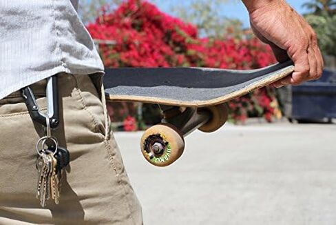 أداة حلقة تسلق جبال الألب من Click Carabiner (برتقالي نيون) in Saudi Arabia