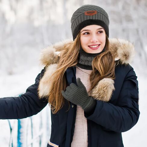 قبعة شتوية محبوكة ووشاح وقفازات فضفاضة قبعة صغيرة على شكل جمجمة قفازات لشاشات اللمس للنساء in Kuwait