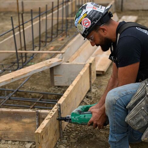Metabo HPT NR3675DD 36V MV Duplex Nailer Kit w/ 3-1/2 Inch Collated Duplex Nail (2000 Count) in Saudi Arabia