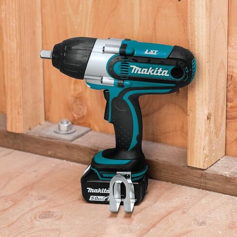ماكيتا XWT04TX 18V LXT ليثيوم أيون لاسلكي 1/2 بوصة مربعة. طقم مفتاح ربط الصدمات (5.0 أمبير)، in Saudi Arabia