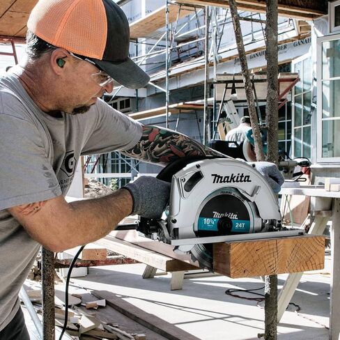 Makita 5104 10-1/4" Circular Saw, with Electric Brake in Saudi Arabia