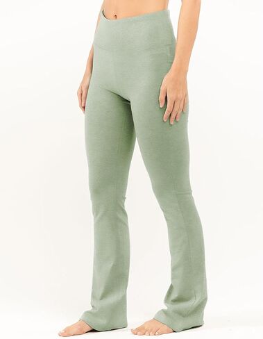 ملابس نسائية كبيرة الحجم من Faleave مكونة من قطعتين وأكمام طويلة قابلة للعكس وسراويل واسعة عالية الخصر أطقم صالة رياضية in Kuwait