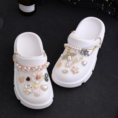 الذهب والفضة بلينغ سحر الأحذية مجموعة للنساء في سن المراهقة الفتيات مصمم يتوهم سلاسل اللؤلؤ حجر الراين الأحذية الديكور سحر الفاخرة مجوهرات اكسسوارات سحر لشرائح فقاعة تسد هدايا عيد الميلاد عيد الميلاد in Kuwait