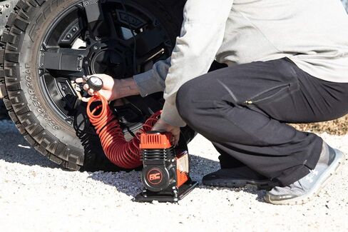 Rough Country Air Compressor w/Carrying Case | 12 Volt | 150PSI | 5.65 CFM - RS200 in Saudi Arabia