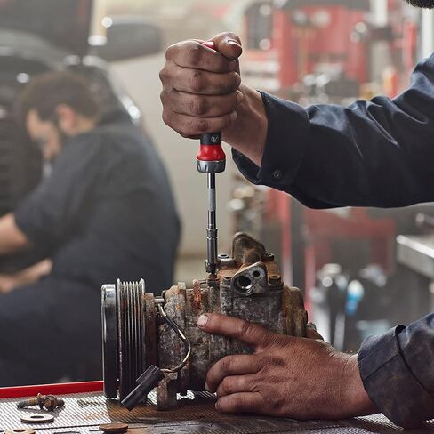 مجموعة مفكات براغي 3 في 1 من كرافتس مان V-SERIES مع لقم متعددة متنوعة، 18 قطعة (CMHT68142V) in Saudi Arabia