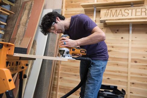 منشار ترددي بندول أكشن بندول من تريتون TJS001 750W / 6.5 أمبير in Kuwait