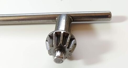 Milwaukee 48-66-2110 Chuck Key for Chuck 48-66-5185 in Saudi Arabia