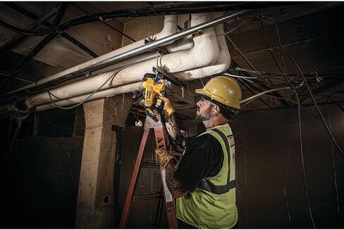 DEWALT 20V MAX* Threaded Rod Cutter, Cordless (DCS350D1) in Saudi Arabia