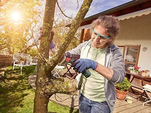 Bosch DIY Nanoblade Nanoblade Multipurpose Easy Cut 12 Battery and Case Wood Speed 65 – Protective Cap – Charger, 12 V 2.5 Ah, Maximum Cutting Depth: 65 mm, 0.9 Kg Camera Hand Strap in Saudi Arabia