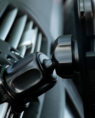 حامل هاتف السيارة LOTUNY، [مشبك تهوية مطور لا يسقط أبدًا] حامل هاتف عالمي لسيارتك، حامل للهاتف الخلوي بفتحة تهوية بدون استخدام اليدين متوافق مع iPhone Samsung وجميع مقاسات 4.0-7.0 بوصات in Kuwait