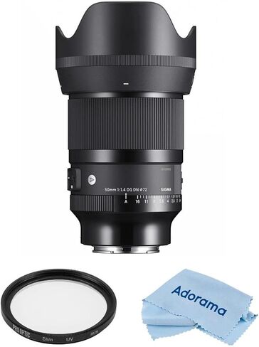 عدسة سيجما 50 مم f/1.4 DG DN Art لحزمة Sony E مع فلتر للأشعة فوق البنفسجية متعدد الطبقات مقاس 72 مم، وقطعة قماش للتنظيف من الألياف الدقيقة in Saudi Arabia
