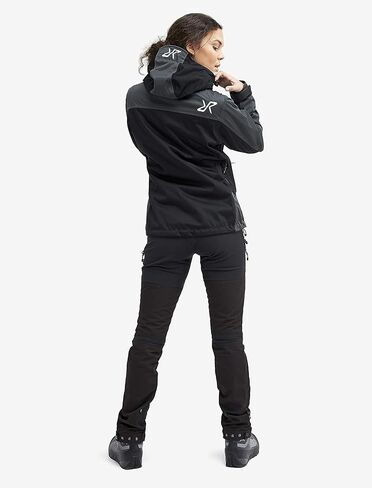 سترة Silence Proshell للسيدات من RevolutionRace، سترة ناعمة مقاومة للماء مع سحابات للتهوية in Kuwait