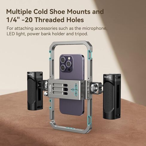 الحزمة: SmallRig RM120 RGB Video Light 3808 + SmallRig Universal Phone Cage 4121 in Kuwait