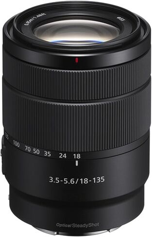 كاميرا Sony a6700 بدون مرآة مع عدسة 18-135 مم + ذاكرة Pro Speed ​​سعة 128 جيجابايت + ضوء فيديو LED + ميكروفون + حافظة + حامل ثلاثي + حزمة برامج-حزمة فيديو احترافية (متجددة) in Saudi Arabia