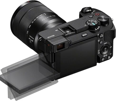 كاميرا Sony a6700 بدون مرآة مع عدسة 18-135 مم + ذاكرة Pro Speed ​​سعة 128 جيجابايت + ضوء فيديو LED + ميكروفون + حافظة + حامل ثلاثي + حزمة برامج-حزمة فيديو احترافية (متجددة) in Saudi Arabia