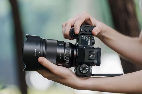 فيلتروكس عدسة بفتحة واسعة 75 ملم f/1.2 XF Prime APS-C لفوجي X ماونت x-A7 X-T30 X-T4 X-E4 X-Pro3 X-T200 X-H2S X-S10 (تركيز تلقائي، STM،) اسود in Kuwait
