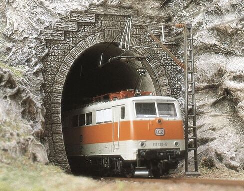 Busch 7026 SglTrk Portal مع بطانة 2/HO Scale Scene Kit، رمادي in Kuwait