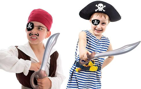 مجموعة حفلات القراصنة 24 قطعة، 12 قطعة من سيف القراصنة القابل للنفخ، 12 قطعة من رقعات عين القرصان السوداء لمستلزمات حفلات أعياد الميلاد، ألعاب تنكرية للأطفال، دعائم مسرح الهالوين، ألعاب مائية لحفلات السباحة الصيفية... in Kuwait