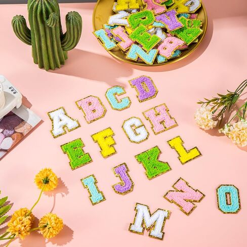 رقع حروف من الشنيل ذاتية اللصق 52 قطعة من الألف إلى الياء مع حقيبة تخزين بيضاء بحواف ذهبية لامعة حديد على الحروف أولية ملونة مخصصة مطرزة لملابس حقائب الظهر للهاتف المحمول بنفسك in Kuwait