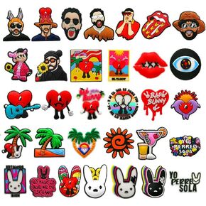 32 قطعة من شارباني كروك تشارمز للبنات الأولاد، ملحقات أحذية من البولي فينيل كلورايد للنساء والرجال، سوار معصم أحذية زينة للمراهقين عيد الفصح والهالوين هدية حفلة عيد ميلاد مفيدة، بلاستيك, بلاستيك in Kuwait