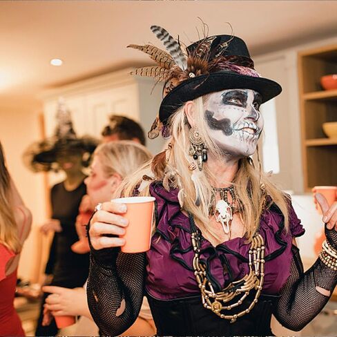 40 قطعة من ريش الديك الرومي الطبيعي، ريش الدراج، الريش المرقط وريش البط، 4 أنماط من الريش للحرف اليدوية، قبعة رعاة البقر DIY، ترتيبات الأزهار، ديكورات حفلات الهالوين والزفاف in Kuwait