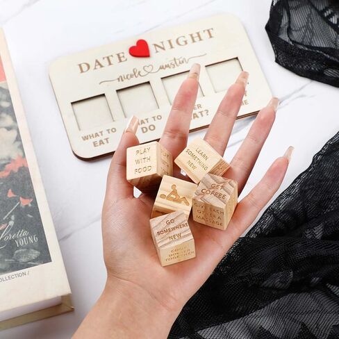 تاريخ الليل النرد بعد الطبعة المظلمة، النرد الخشبي للأزواج، هدايا زفاف مضحكة، نرد القرار، له ولها، هدايا عيد ميلاد عيد الحب لصديقها المتزوج in Kuwait