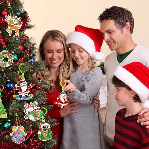 مجموعات سلاسل المفاتيح للرسم الماسي لعيد الميلاد من Dear Deer، 15 قطعة من الفنون والحرف اليدوية للأطفال من سن 3 سنوات فما فوق، ملصقات رسم ماسية للأطفال مجموعة الطلاء حسب الأرقام، زينة عيد الميلاد DIY in Kuwait