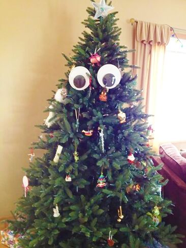 DECORA 3 Inch Large Sized Plastic Wiggle Googly Eyes with Self Adhesive for Crafts Set of 4 in Saudi Arabia