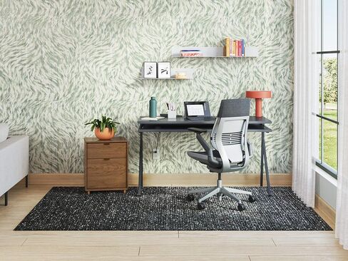 كرسي مكتب Steelcase Gesture - كرسي عمل مريح بعجلات للأرضيات الصلبة - كرسي مكتب مريح - كراسي سهلة التعديل للمكتب - أذرع 360 درجة - قماش عرق السوس، إطار داكن in Kuwait