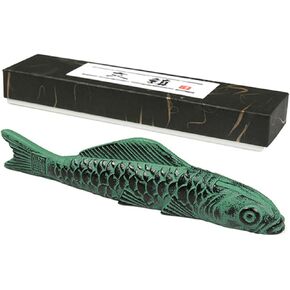 MEGREZ Chinese Calligraphy Paperweight, Cast Iron Paperweight for Pressing Paper Flat, Calligraphy Brush Rest Calligraphy Tool Desk Accessories for Drawing and Writing, Dark Green Carp in Kuwait