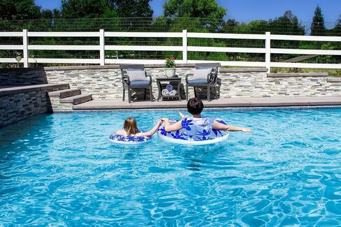 عوامة سباحة للأطفال من Poolmaster Mommy and Me مع مظلة للشمس، طفل واحد in Kuwait