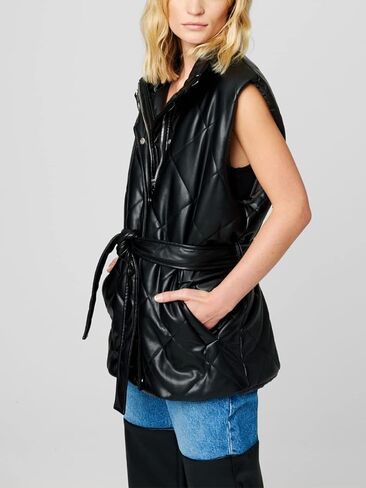 [BLANKNYC] سترة نسائية مبطنة من الجلد النباتي مع حزام ذاتي in Kuwait