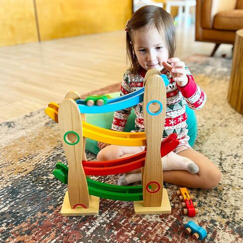 مسار سيارة سباق خشبي من مونتيسوري ماما - ألعاب أطفال للأولاد الصغار من عمر 2 إلى 3 سنوات - مسار سباق من الخشب الصلب الممتاز للأطفال الصغار من سن 3 إلى 5 سنوات - هدية مثالية لألعاب مونتيسوري في عبوة أنيقة - لا تحتاج إلى تجميع in Kuwait