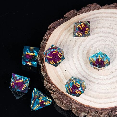 Cusdie Handmade DND Dice, Liquid Core Dice Set D&D Quicksand Sharp Dice, 7 PCs Transparent Polyhedral Dice Set for Dungeons & Dragons RPG MTG and Other Table Games(Blue and Green) in Kuwait