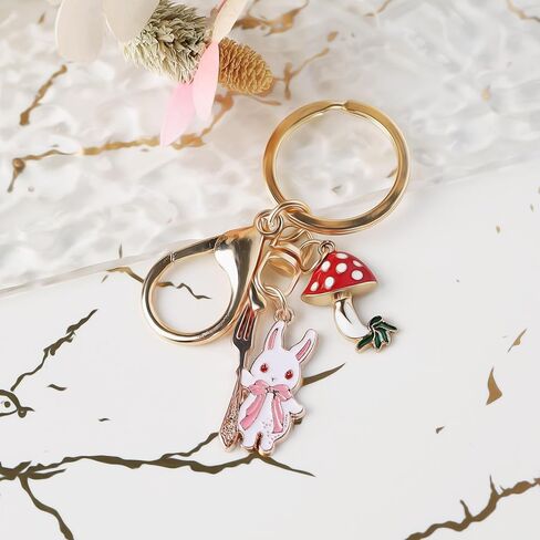 سلسلة مفاتيح أرنب brvayirl، سلسلة مفاتيح الفطر، أفكار هدايا عيد ميلاد للشباب، مع تغليف الهدايا in Kuwait