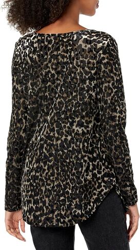 Karen Kane Women's Velvet Burnout Shirttail Top in Saudi Arabia