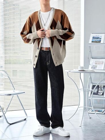 سترة SHENHE الرجالية بنمط Argyle ورقبة على شكل حرف V وأزرار لأعلى وأكتاف منسدلة بتصميم Geo in Kuwait