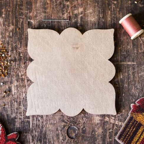 Lonjew Wood bead box with lid and needle magnet, flower bead supply storage, bead organizer tray, jewelry making gift, beadwork craft accessory in Kuwait