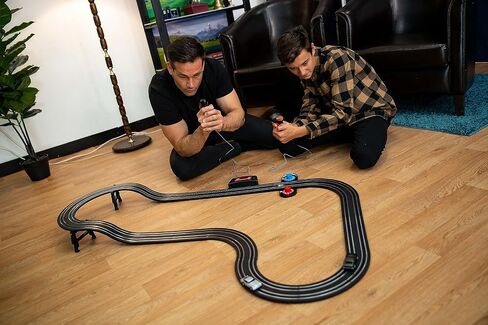 Scalextric Micro James Bond DB5 vs V8 1:64 Battery Powered Slot Car Race Track Set G1171 in Kuwait