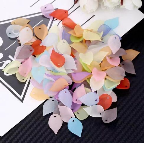 ZHITENG 100Pcs Acrylic Leaf Pendants, With Box, Leaf Shape Acrylic Pendants,Plastic Leaf Bead Charms with Hole,DIY Keychain Jewelry Accessories Home Craft Handmade Making Bracelet Earring Necklace in Kuwait
