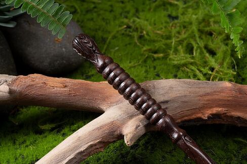 Handicraftviet اليد منحوتة الخشب عصا المعالج السحرية / عصا الساحرة الصولجانات الخشبية الحقيقية 15 بوصة للمعالجات / هدية سحرية لجميع القديسين، عيد الميلاد وحفلة عيد ميلاد / نجمة العصا الخشبية (S5) in Kuwait
